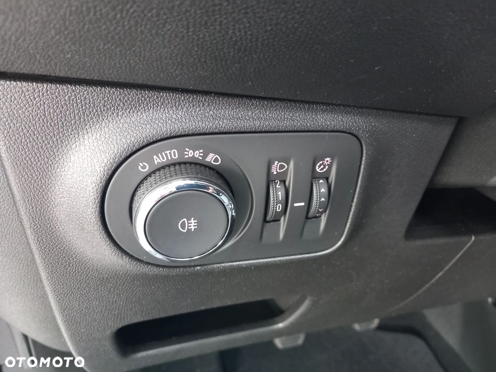 Opel Corsa 1.4 EcoFLEX Start/Stop drive - 24
