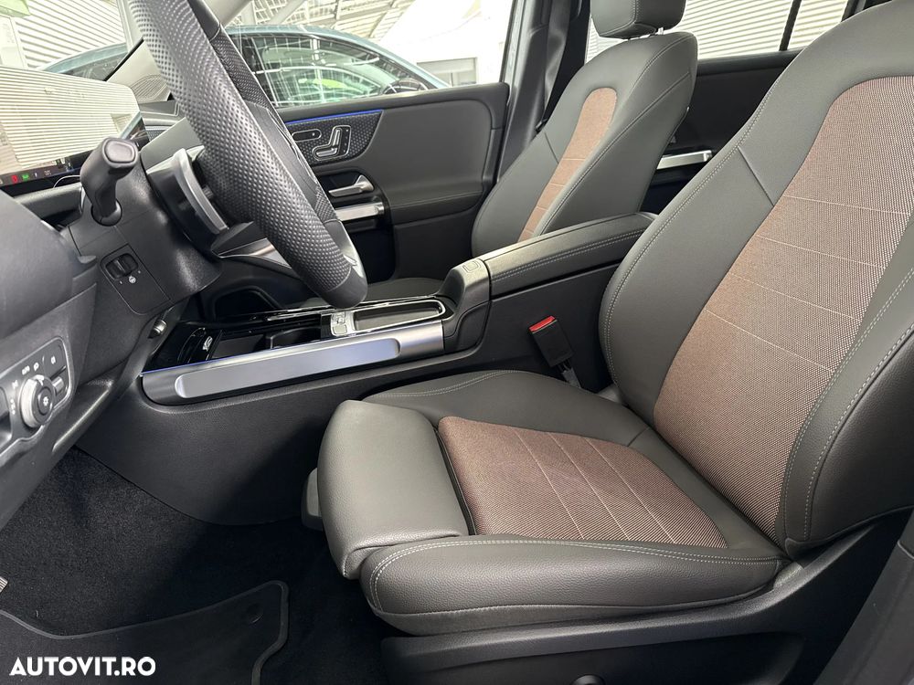 Mercedes-Benz EQB 250+ Electric Art - 20