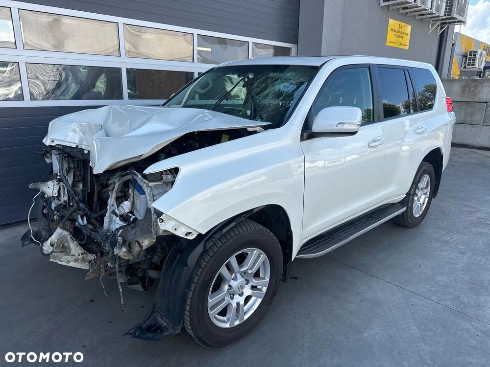 Toyota Land Cruiser LC 3.0 D-4D Prestige - 4