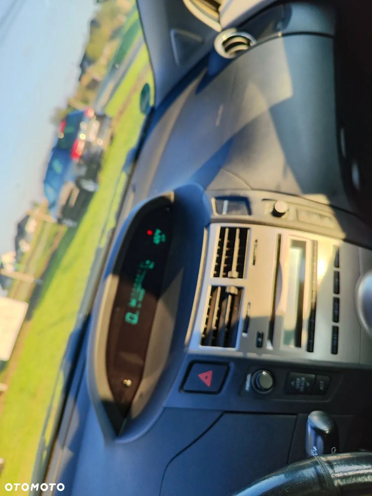 Toyota Yaris - 8