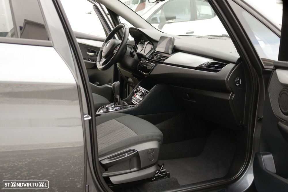 BMW 216 Active Tourer d Advantage - 18