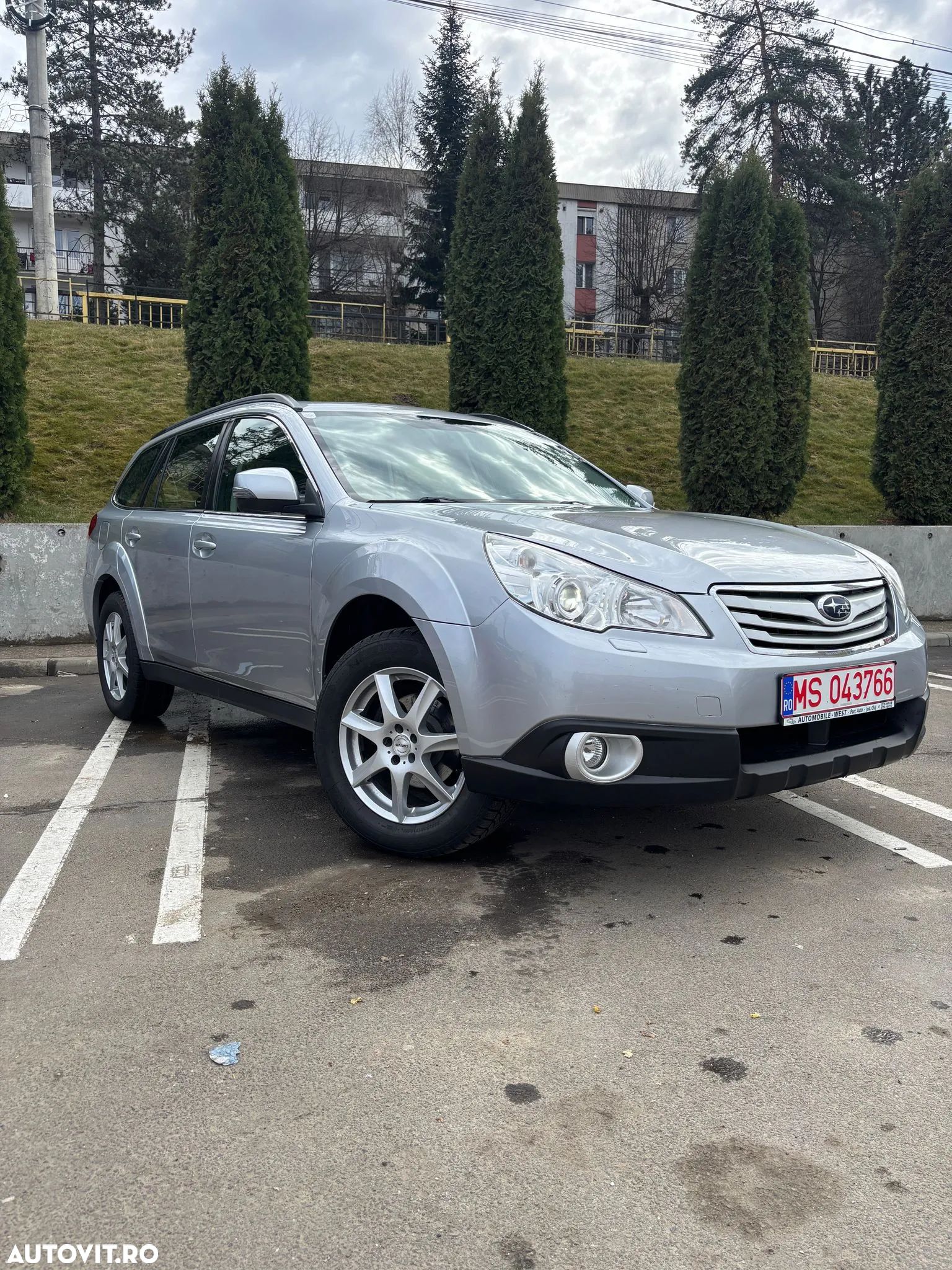 Subaru Outback - 1