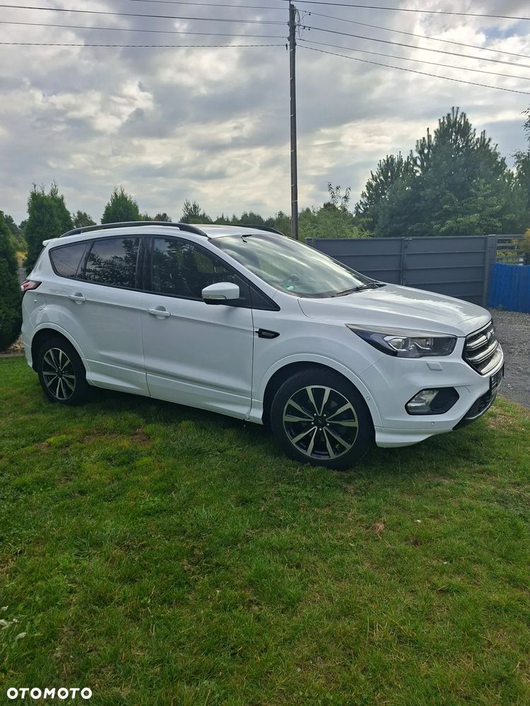 Ford Kuga - 12
