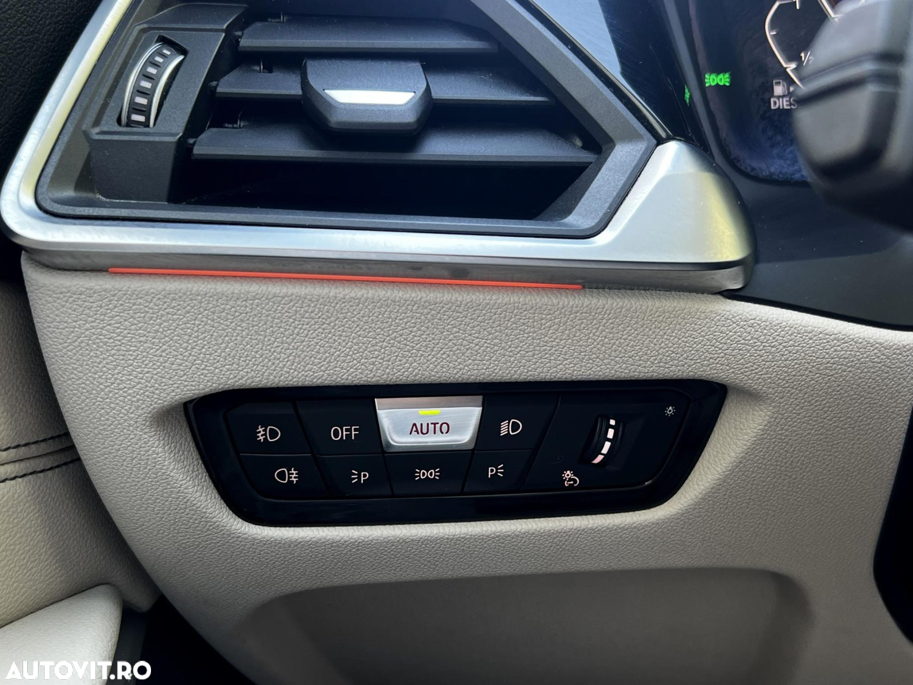 BMW Seria 3 318d Aut. - 24