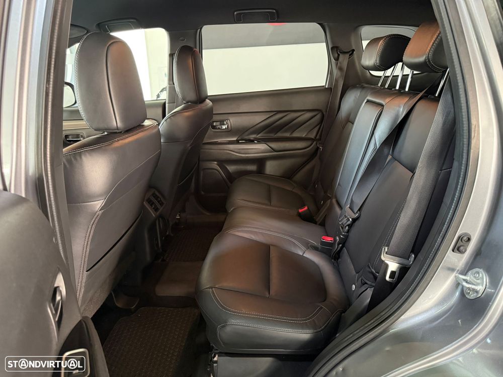 Mitsubishi Outlander 2.4 PHEV Instyle - 7
