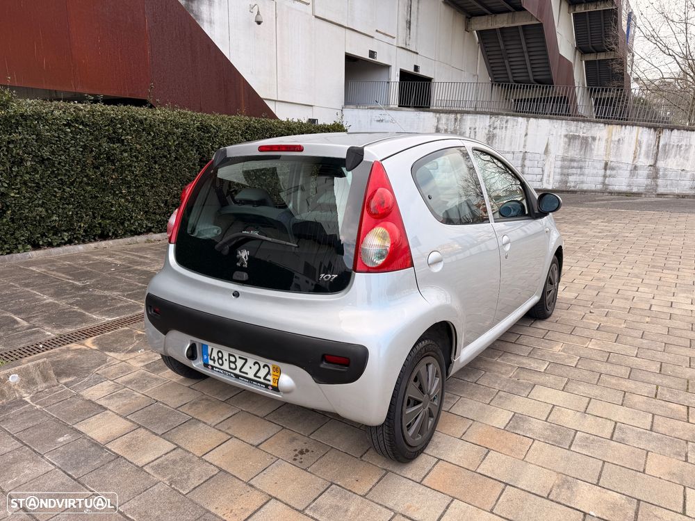 Peugeot 107 1.0 Urban - 4