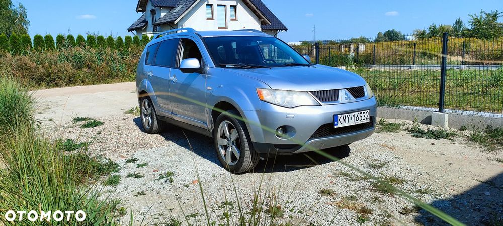 Mitsubishi Outlander 2.2 DID Instyle - 4