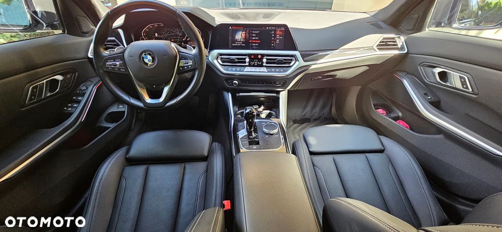 BMW Seria 3 330i xDrive M Sport sport - 11