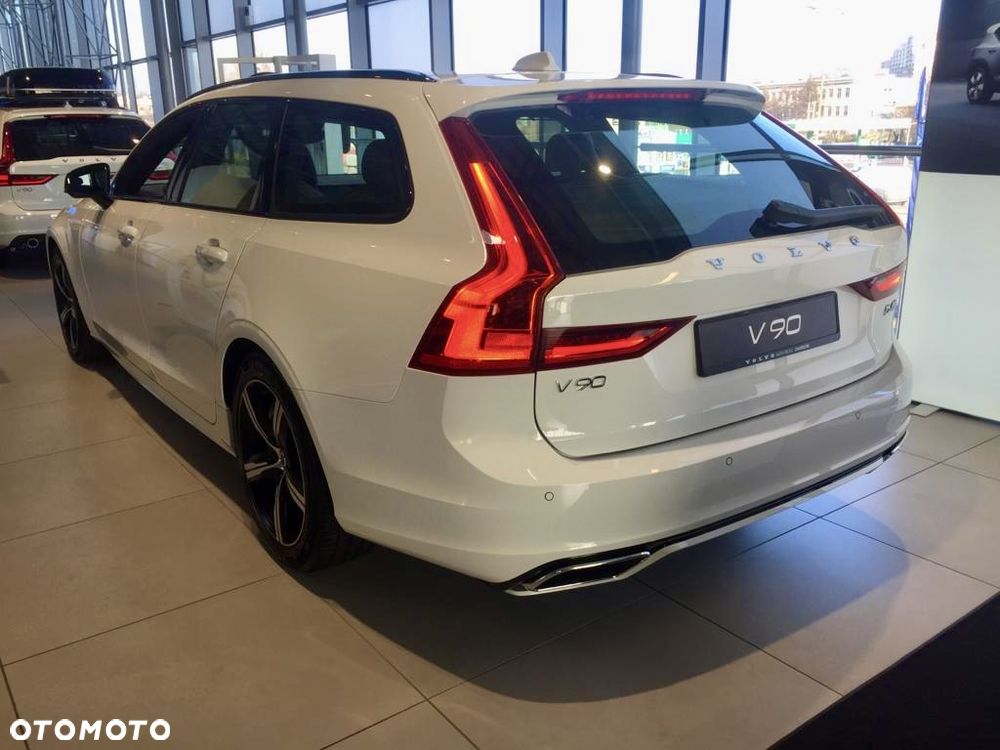 Volvo V90 D4 R-Design - 9