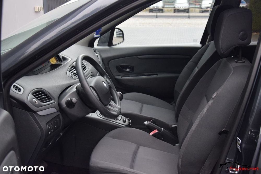 Renault Scenic - 17