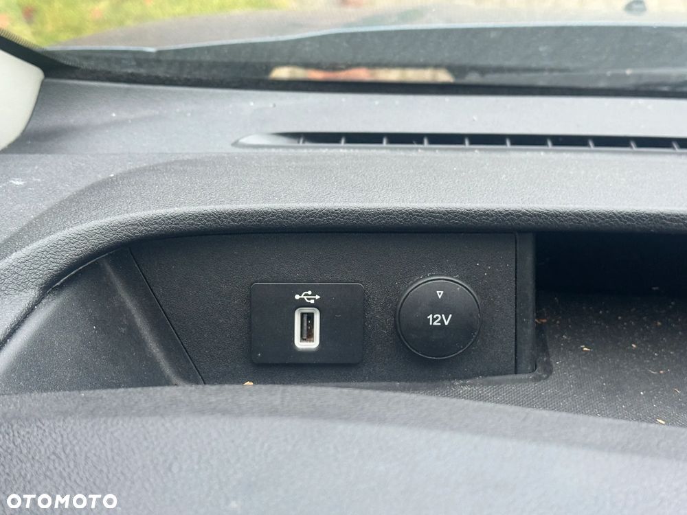 Ford CUSTOM DŁUGI 6 OSÓB - 19