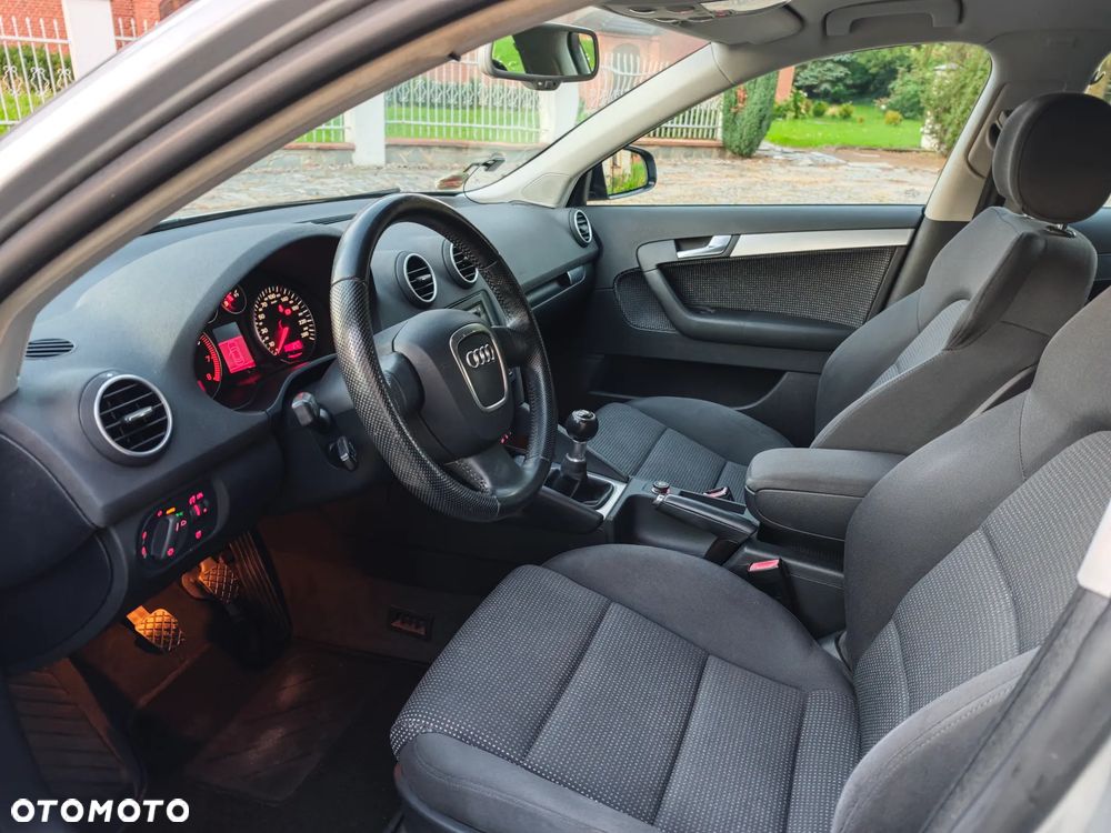 Audi A3 Sportback 1.4 TFSI Attraction - 17