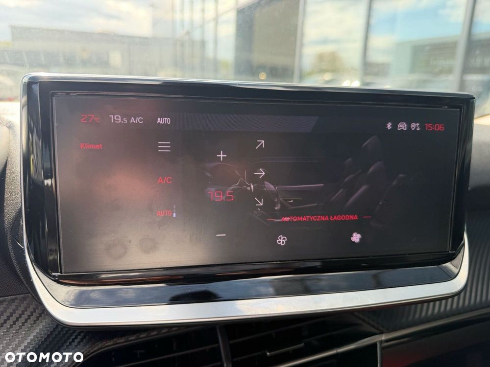 Peugeot 2008 PureTech 100 Allure S&S BVM6 - 12