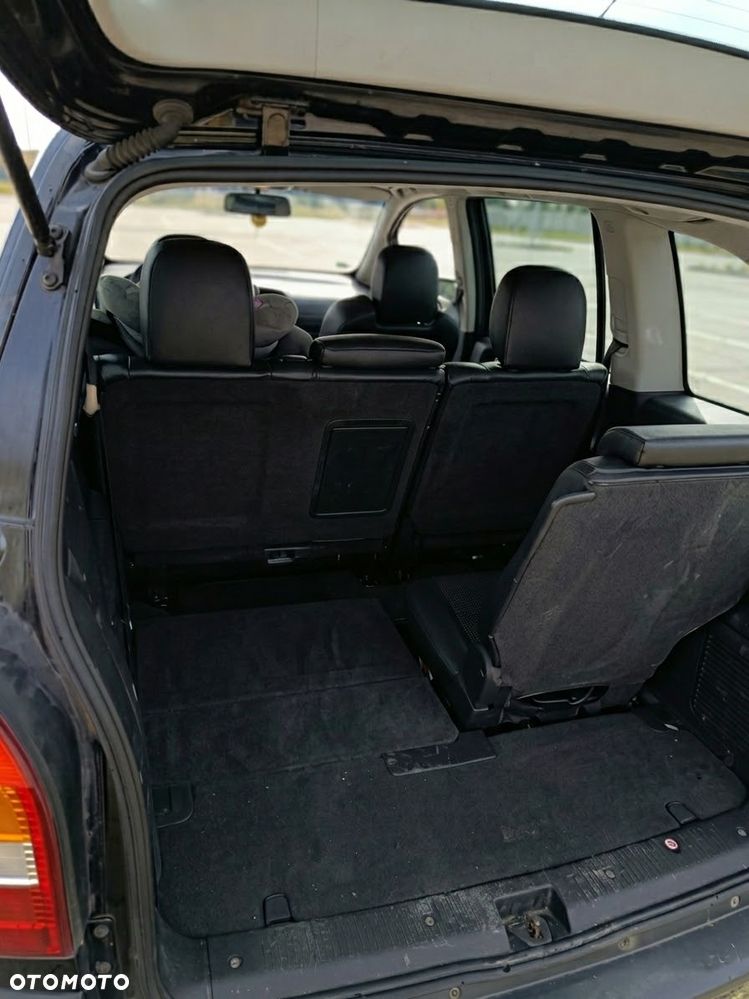 Opel Zafira - 8