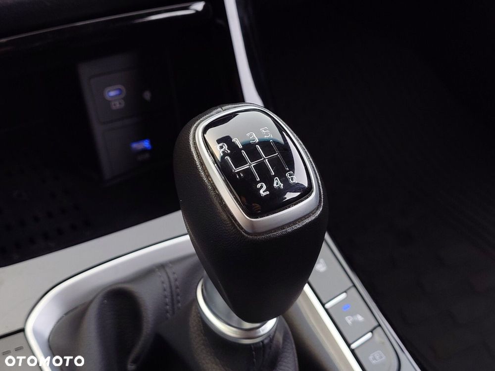 Hyundai i30 1.5 T-GDI 48V Smart - 24