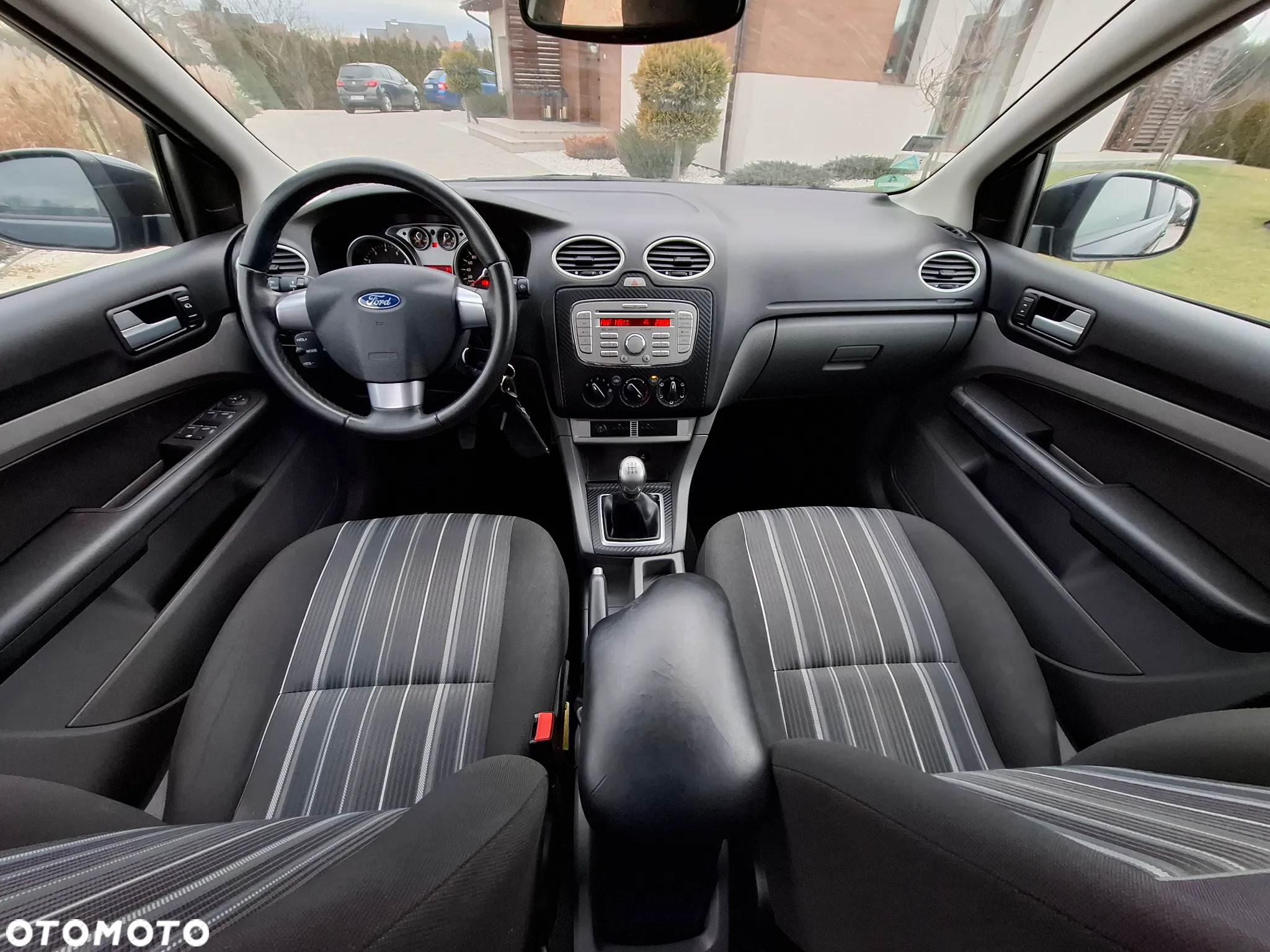 Ford Focus 1.6 16V Sport - 34