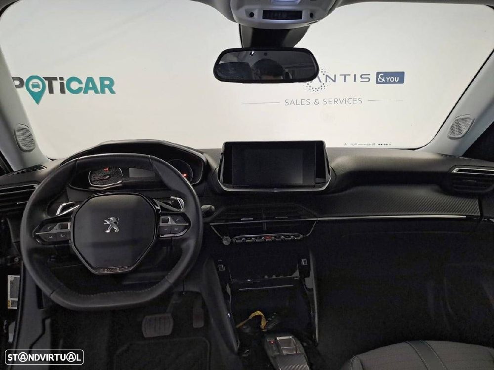 Peugeot 2008 1.2 PureTech Allure EAT8 - 8