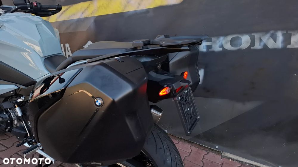 BMW XR - 10