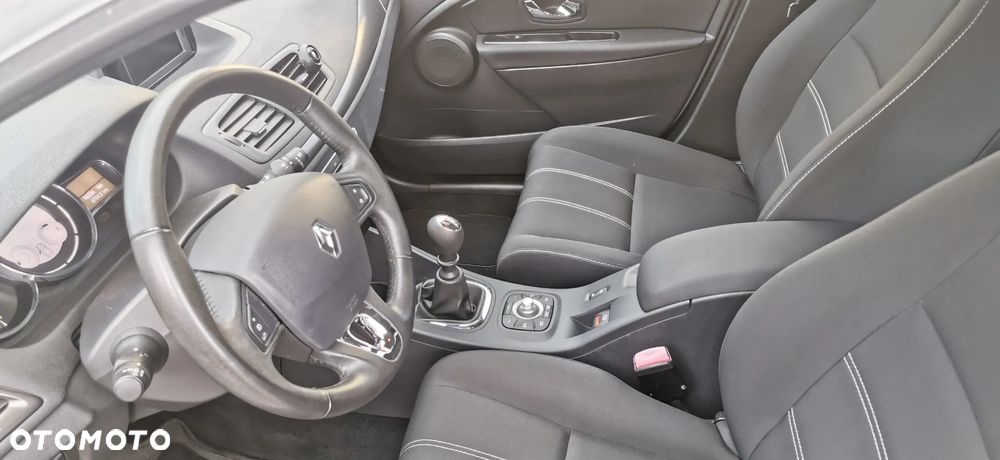 Renault Megane - 11