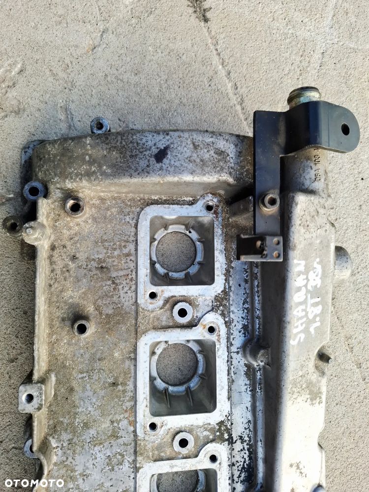 Pokrywa Dekiel Zaworów 06A103469J 1.8 T 1.8 T Audi VW Seat Skoda - 2