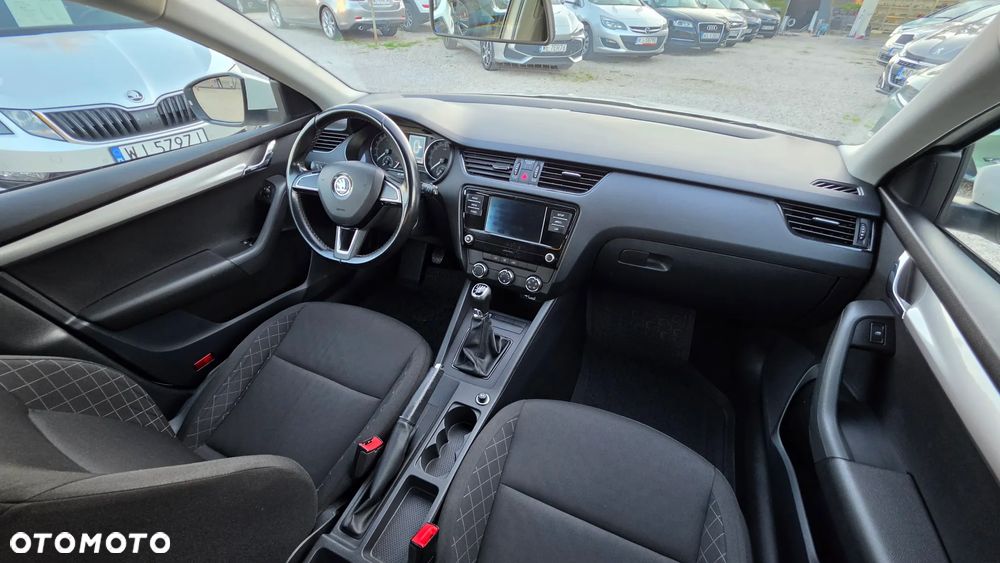 Skoda Octavia 1.6 TDI SCR Active - 30