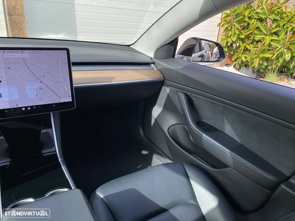 Tesla Model 3 Long Range AWD Dual Motor - 36