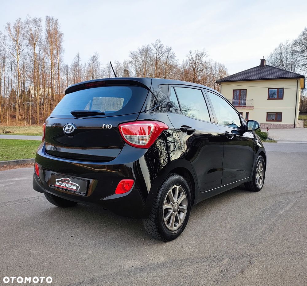 Hyundai i10 - 10