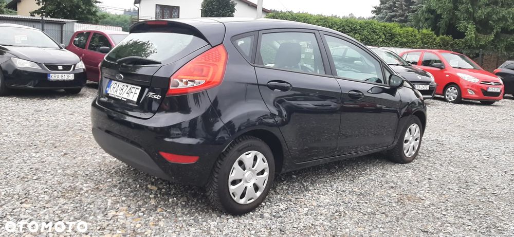 Ford Fiesta - 13