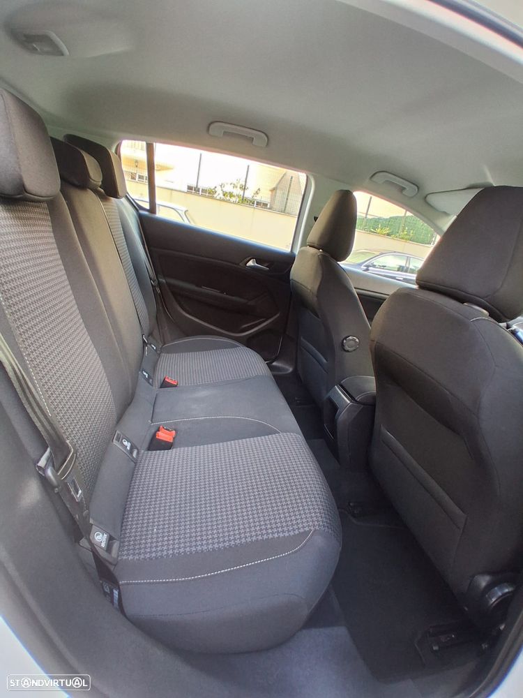 Peugeot 308 1.5 BlueHDi Business Line - 24