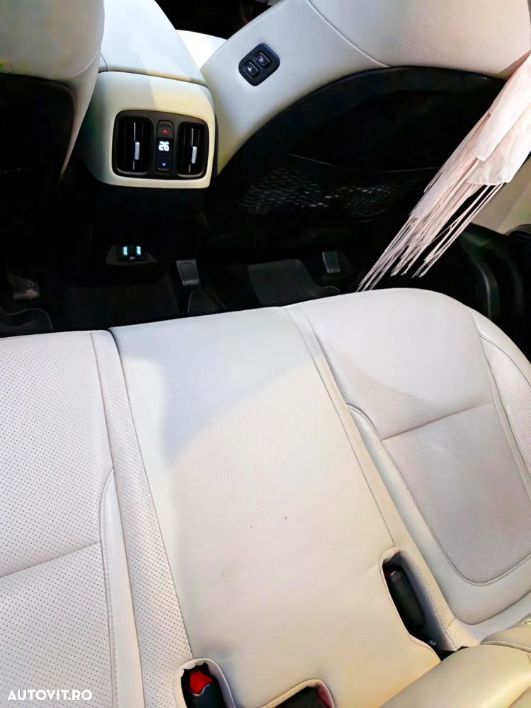 Hyundai Tucson HEV 1.6 l 230 CP 4WD 6AT Luxury - 11