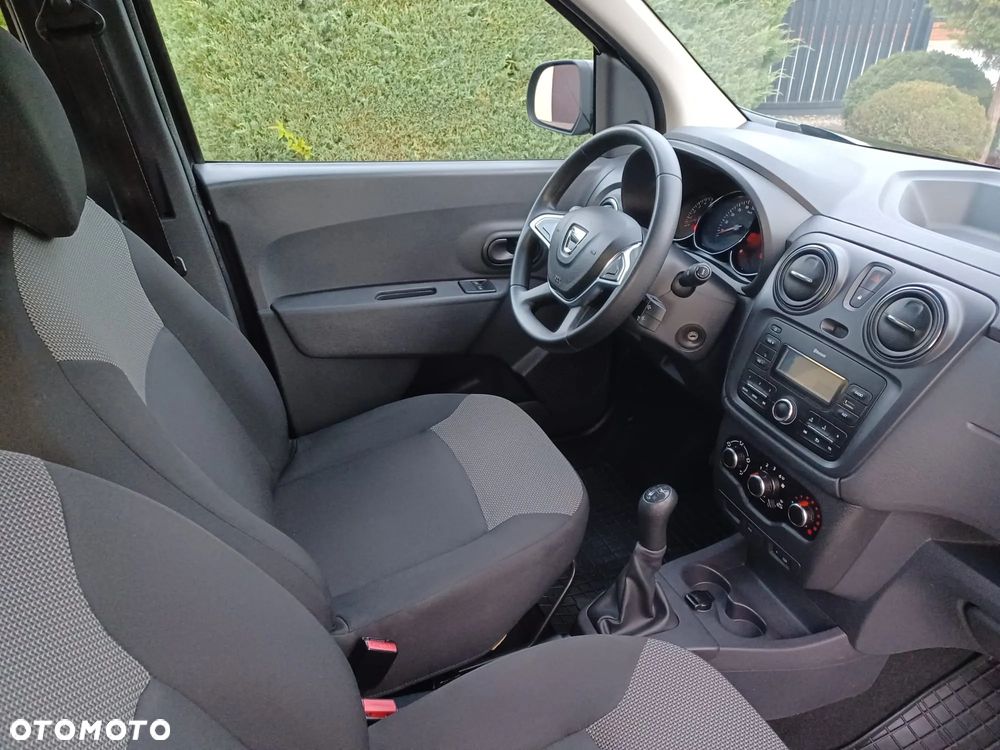 Dacia Lodgy 1.6 SCe Access S&S - 17