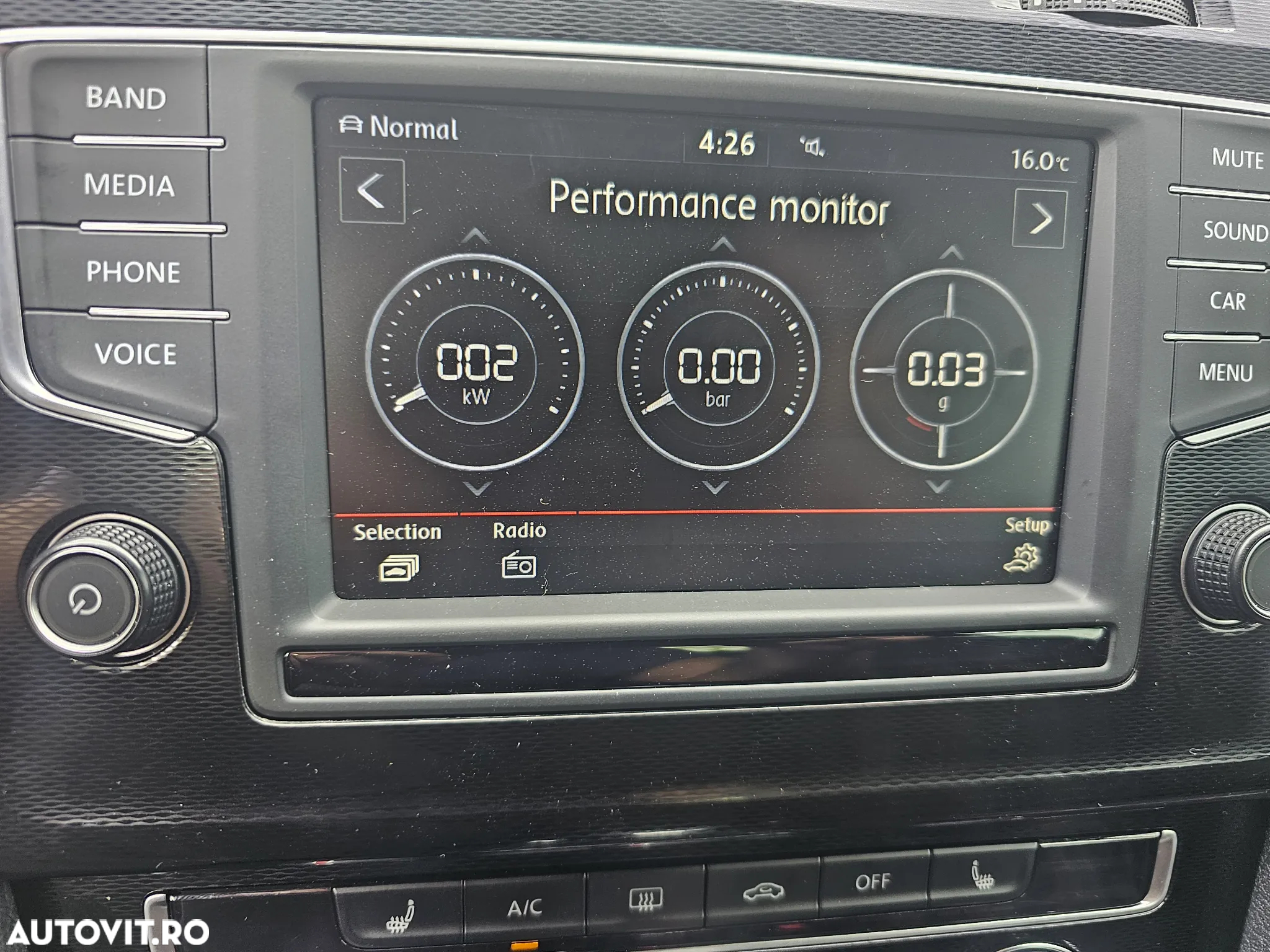 Volkswagen Golf - 11