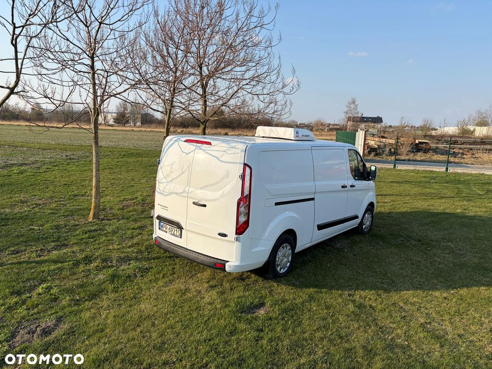 Ford TRANSIT CUSTOM - 9
