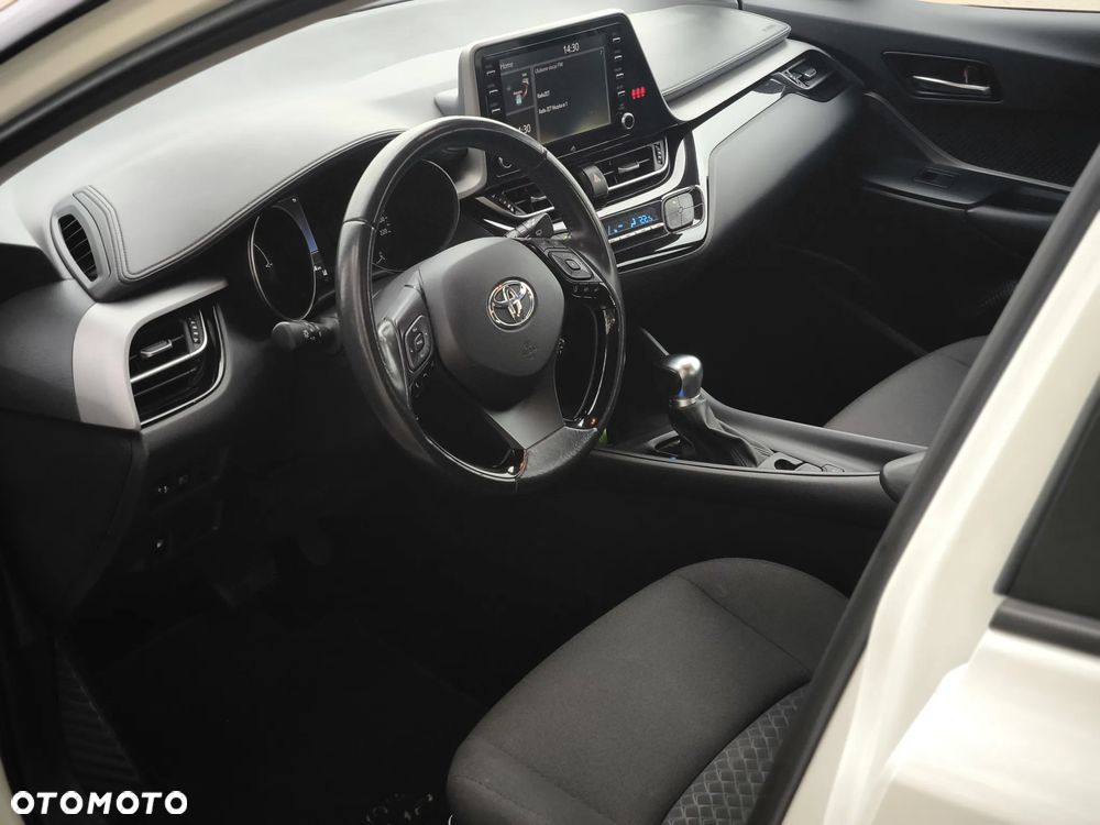 Toyota C-HR - 16