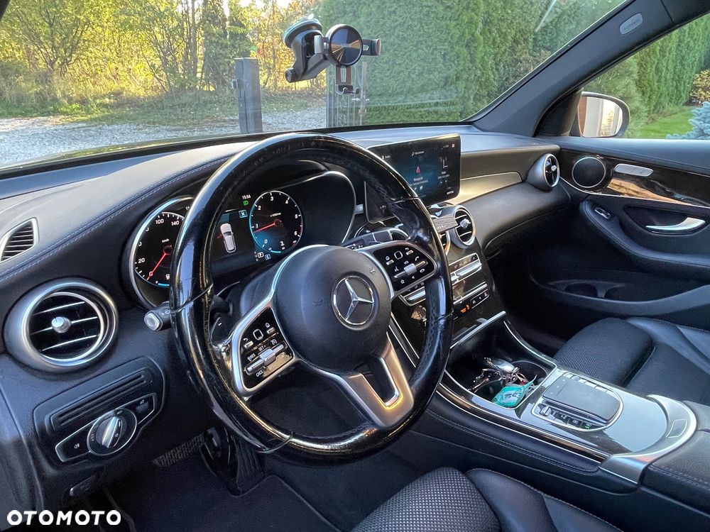 Mercedes-Benz GLC 300 d 4Matic 9G-TRONIC - 24