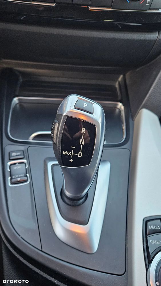 BMW Seria 3 320d xDrive - 18