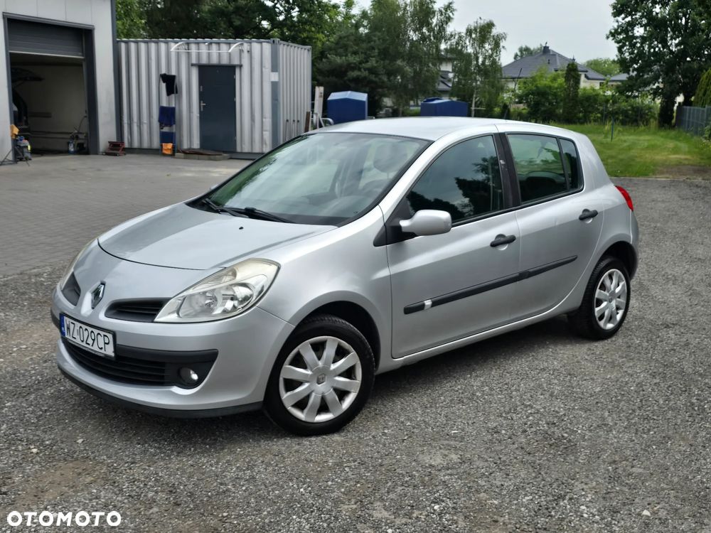 Renault Clio - 1