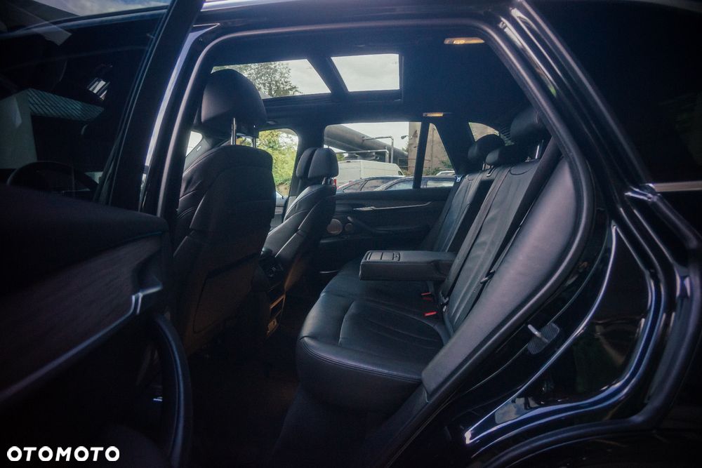 BMW X5 xDrive35i - 13