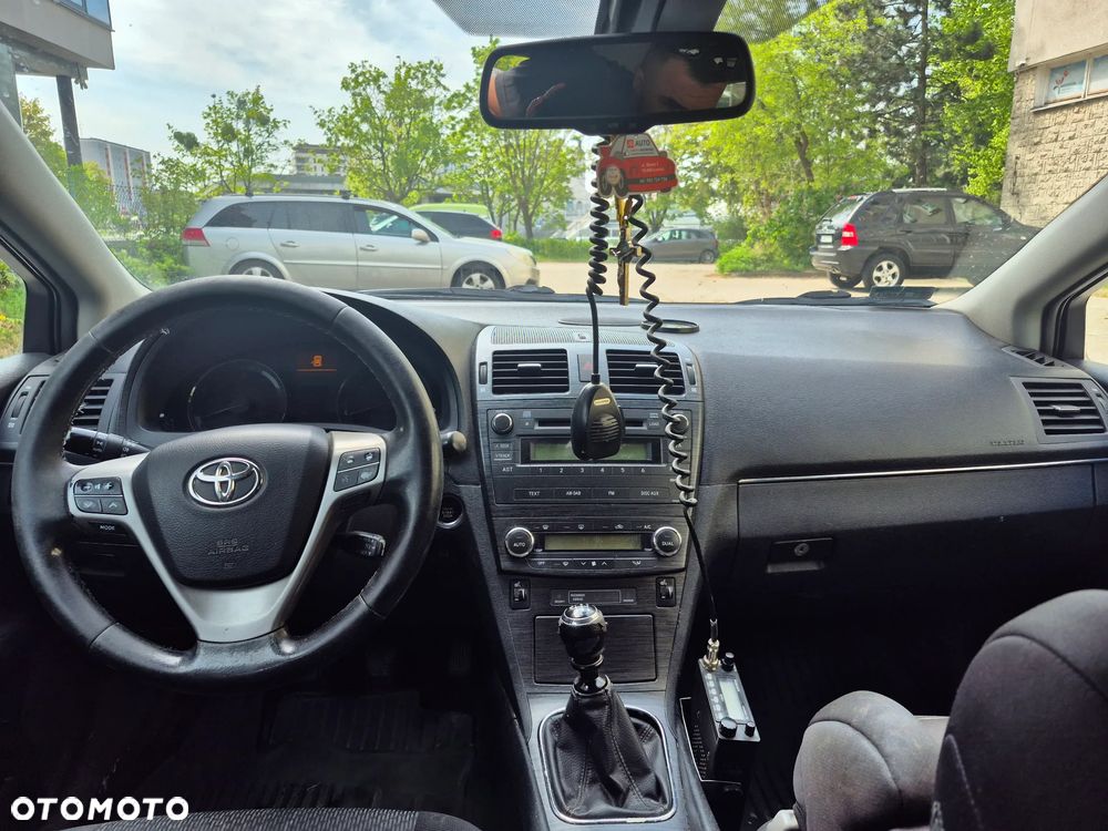 Toyota Avensis - 6