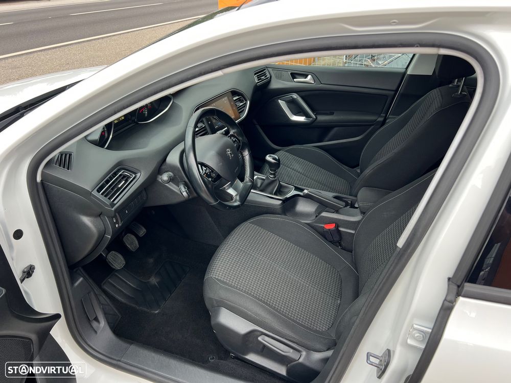 Peugeot 308 1.5 BlueHDi Style - 15