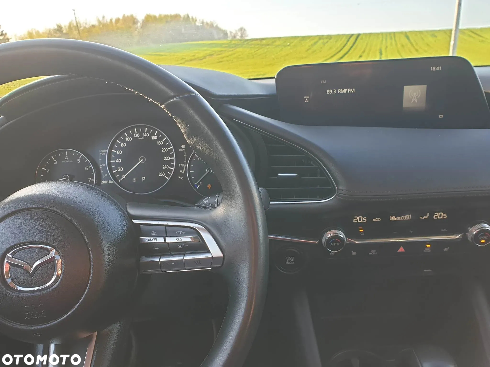 Mazda 3 - 10