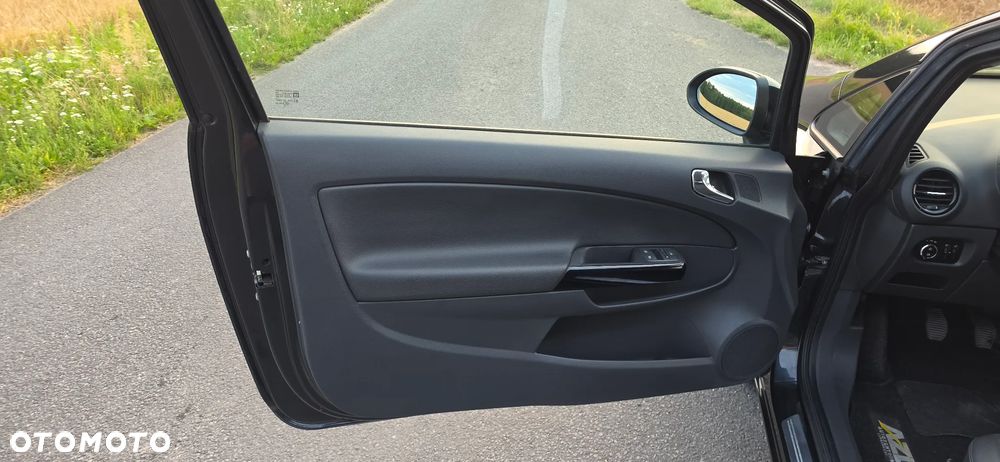 Opel Corsa 1.4 16V 150 Jahre - 20