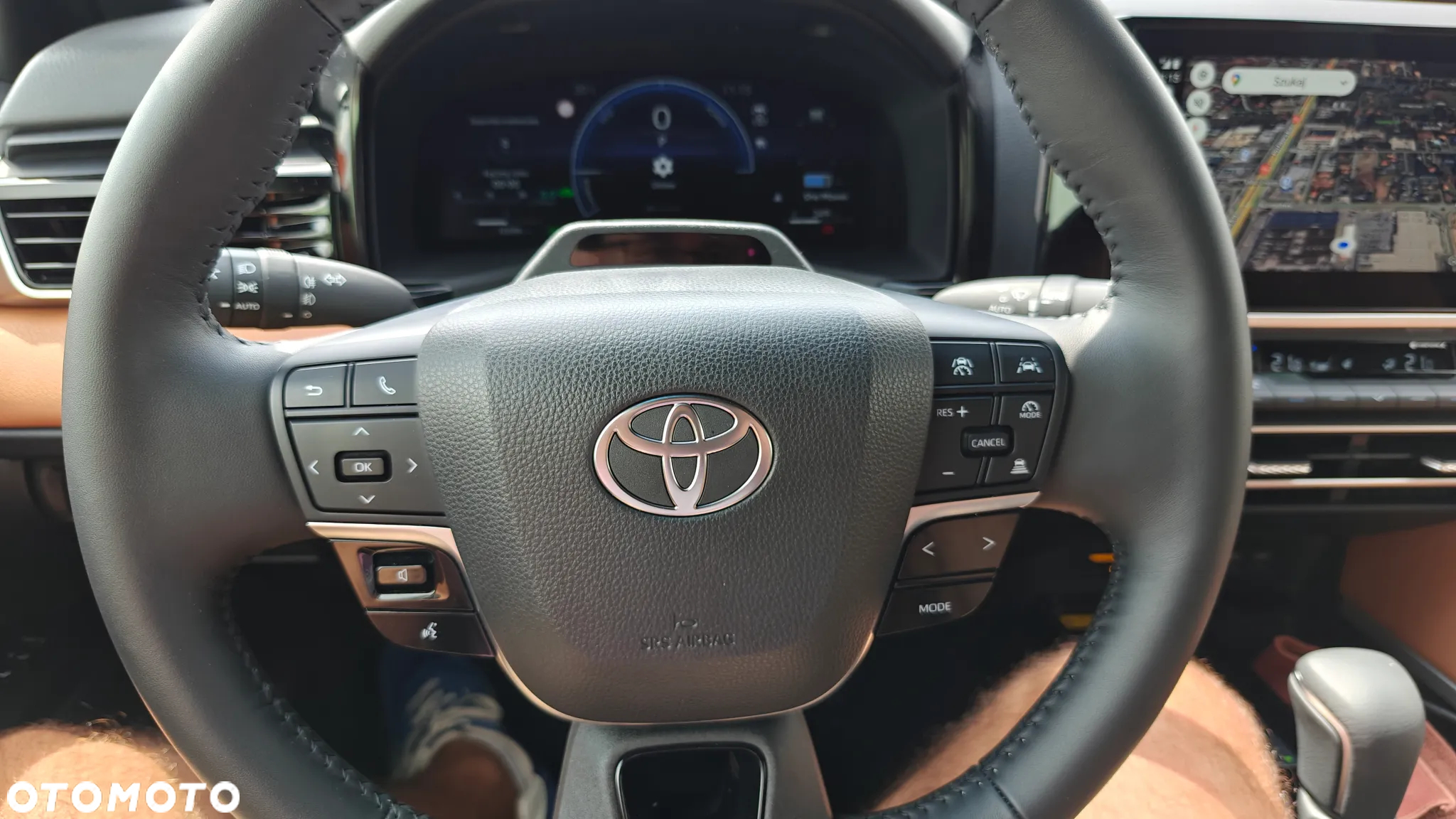 Toyota Camry 2.5 Hybrid Dynamic Force Executive e-CVT - 16
