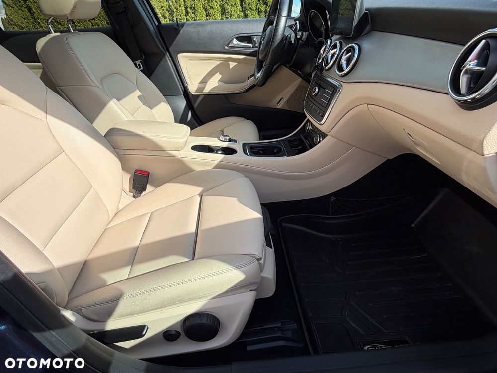 Mercedes-Benz GLA 250 4Matic 7G-DCT Edition 1 - 35