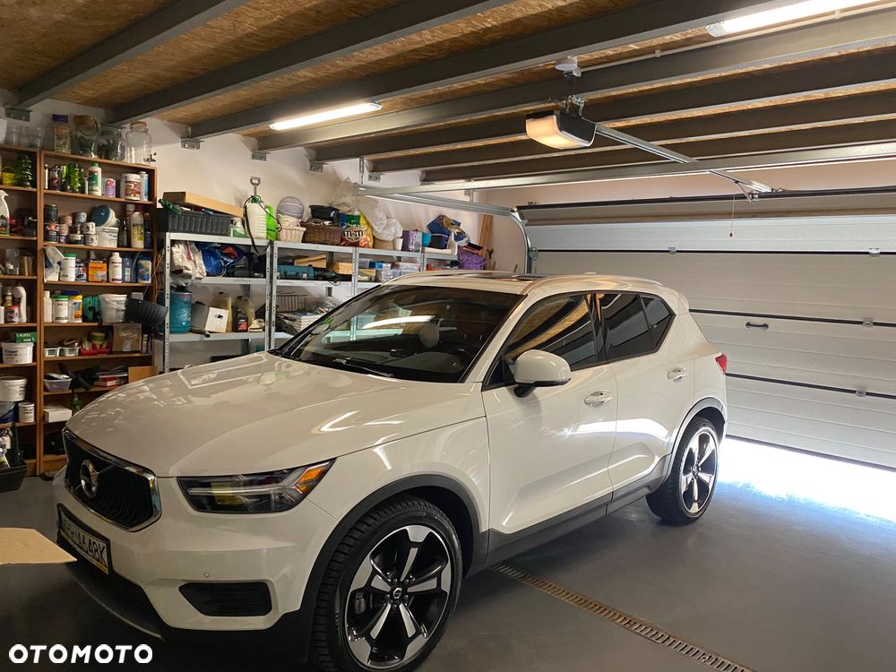 Volvo XC 40 T5 AWD Momentum - 2