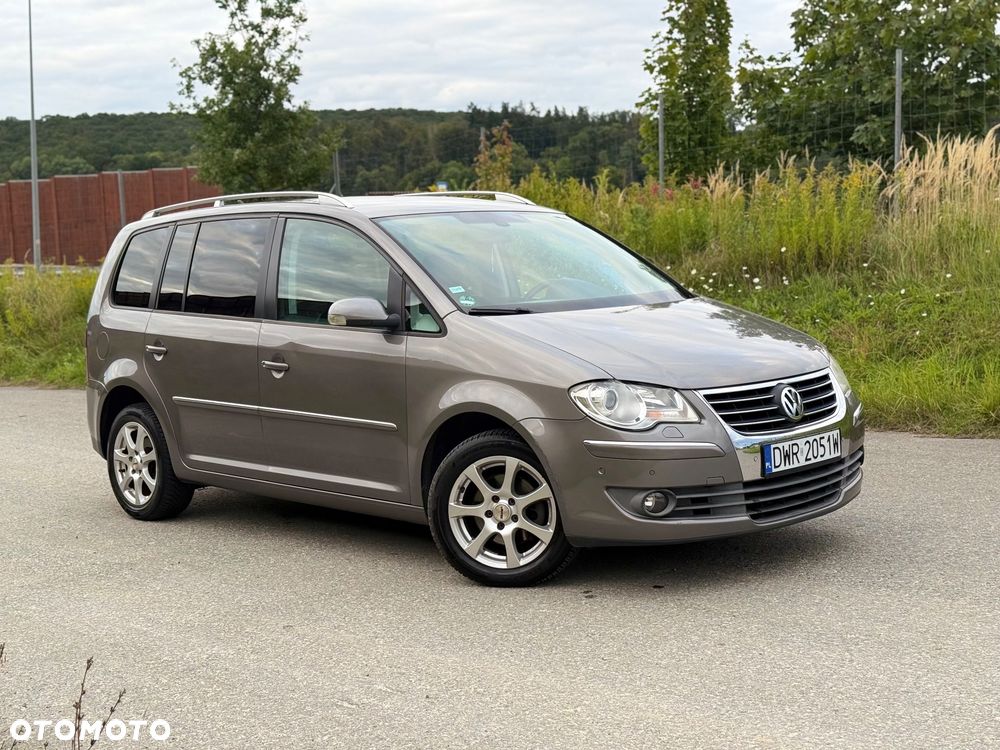Volkswagen Touran - 2