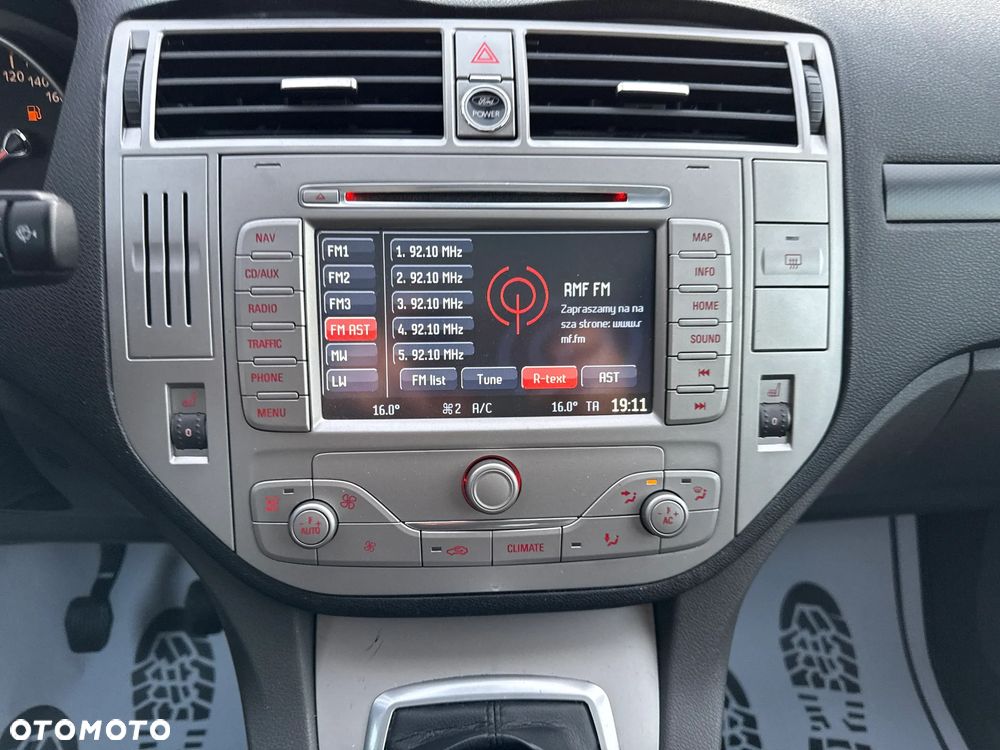 Ford Kuga 2.0 TDCi 2x4 Titanium - 31