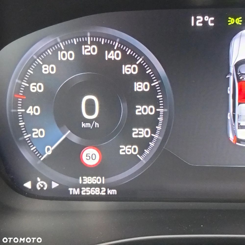 Volvo XC 40 D3 AWD R-Design - 8