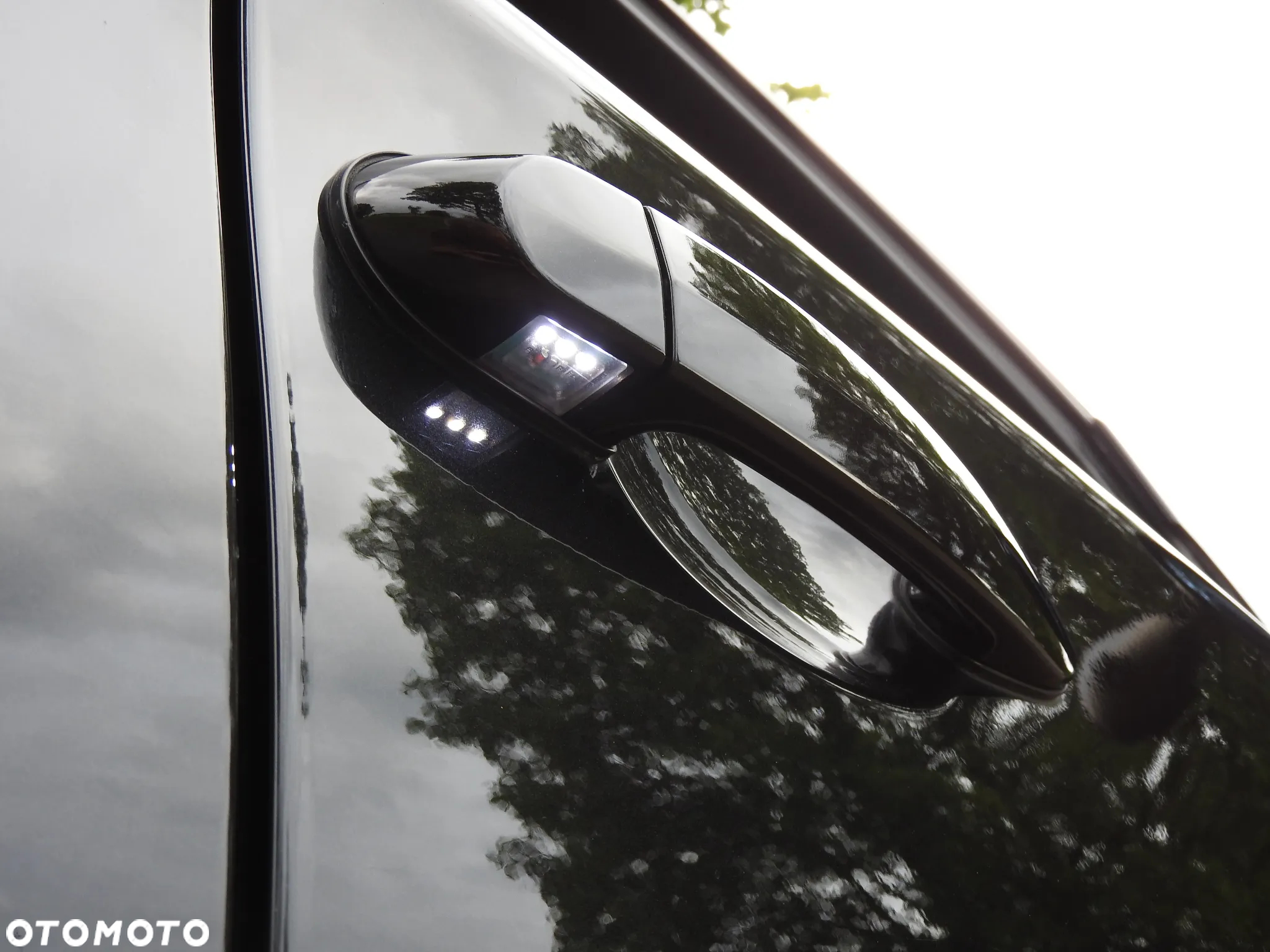 BMW Seria 1 120i - 27