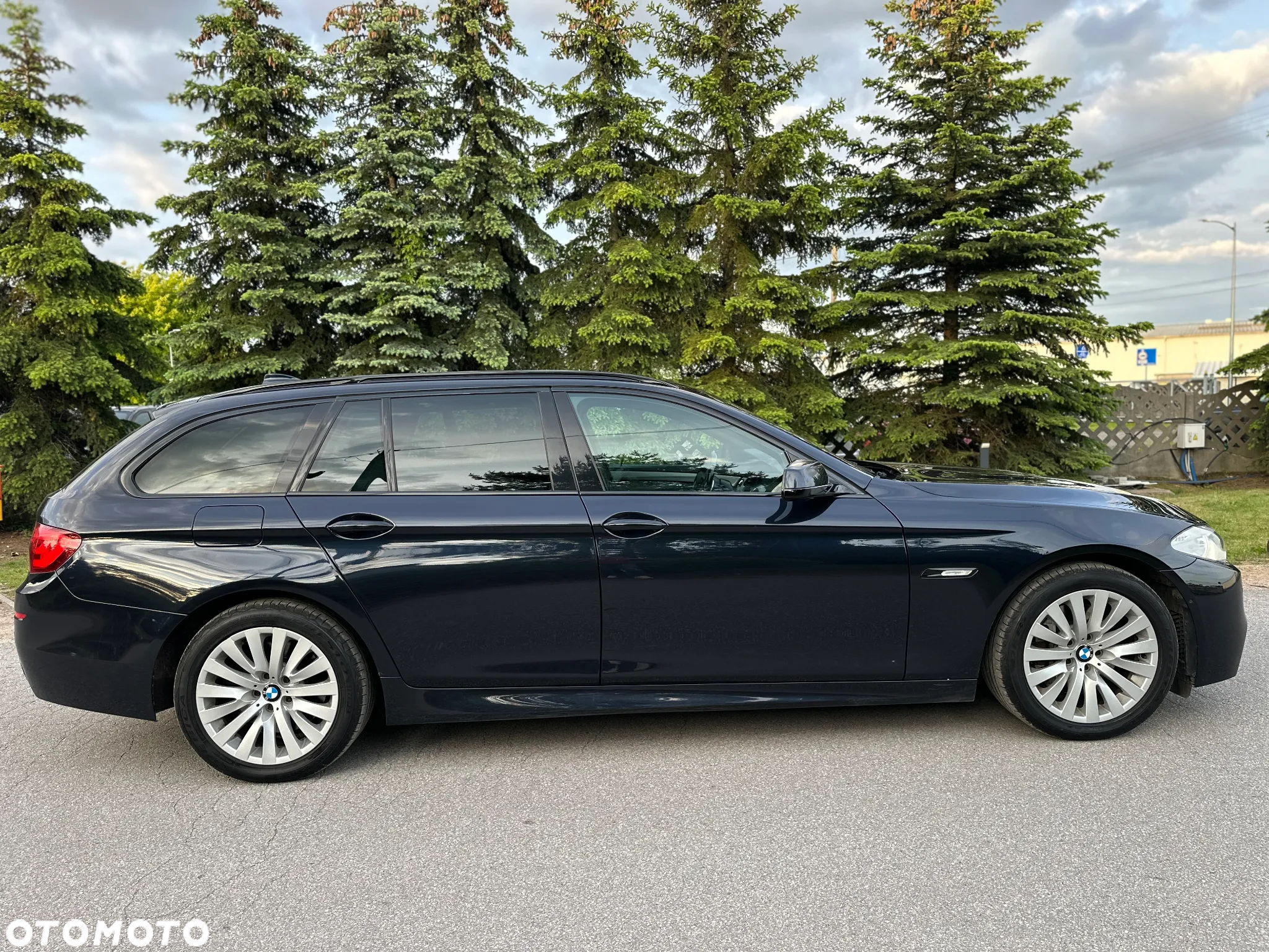 BMW Seria 5 530d xDrive - 2